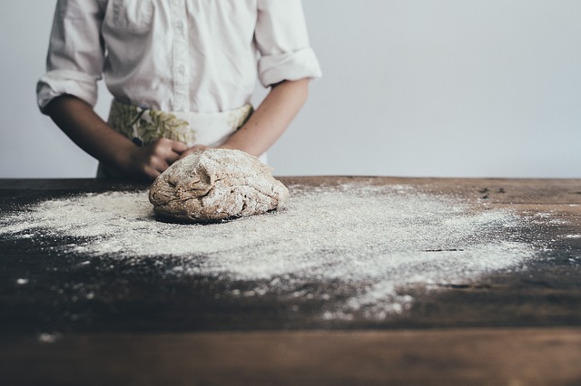 The Science Behind Bread Making: Understanding the Role of Yeast, Gluten, and Fermentation